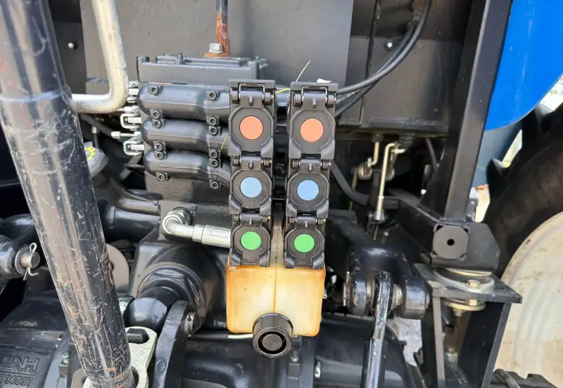 2020 New Holland TS6.110 photo 15