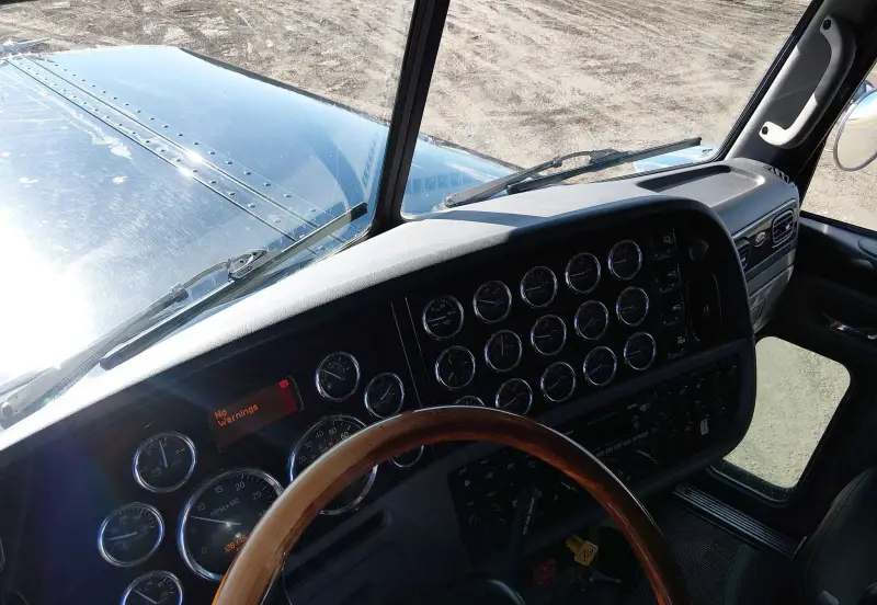 2022 Peterbilt 389 photo 61