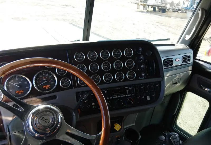 2022 Peterbilt 389 photo 60
