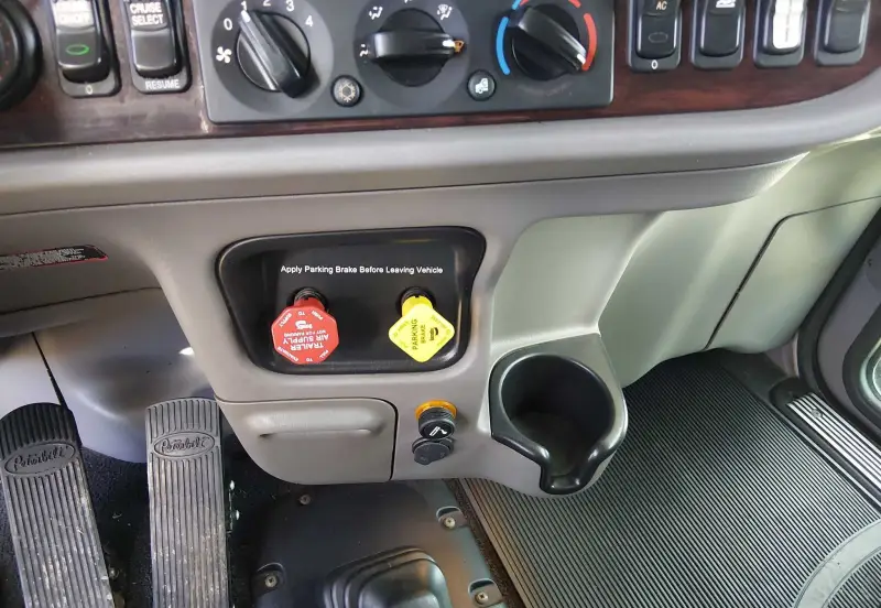 2022 Peterbilt 389 photo 65