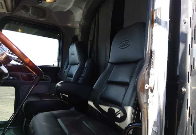 2022 Peterbilt 389 photo 53