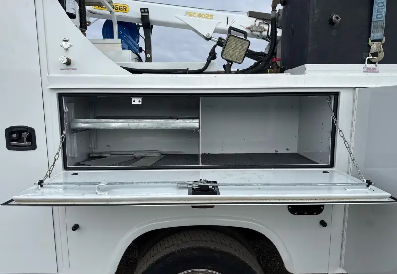 2022 Ford F550 photo 21