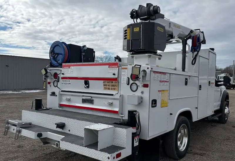 2022 Ford F550 photo 5