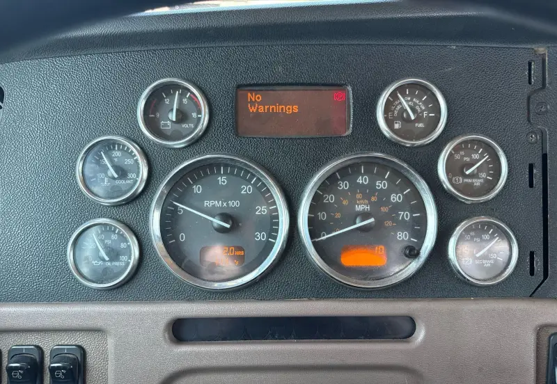 2014 Peterbilt 389K glider kit photo 47