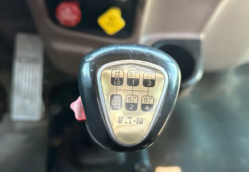 2014 Peterbilt 389K glider kit photo 57
