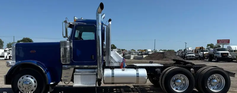 2014 Peterbilt 389K glider kit photo 8