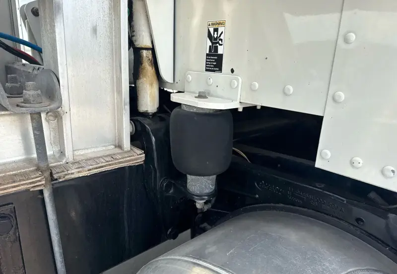 2020 Peterbilt 389 photo 16