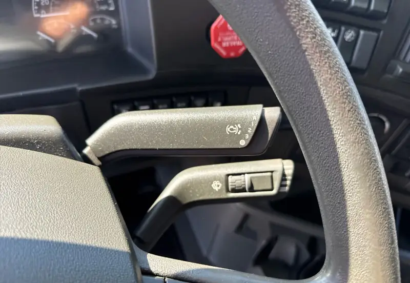 2021 Volvo VNL photo 45