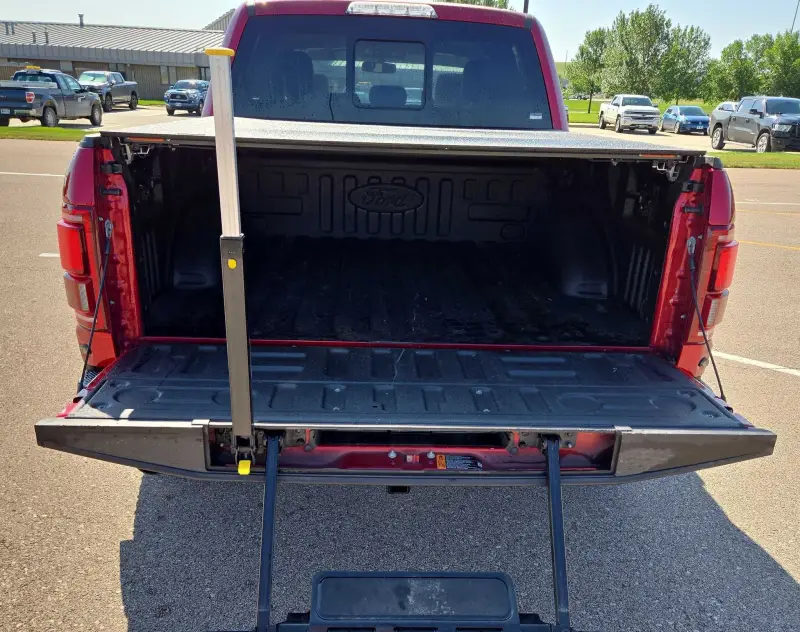 2019 Ford F150 Raptor photo 18