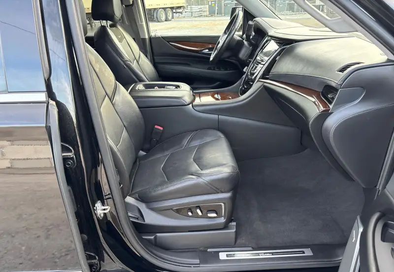2020 Cadillac Escalade ESV photo 37