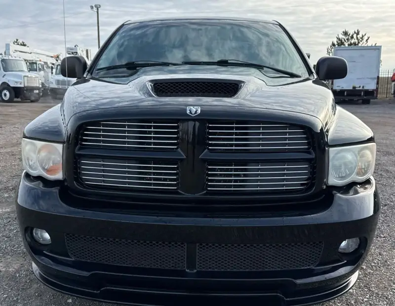 2005 Dodge Ram 1500 photo 2