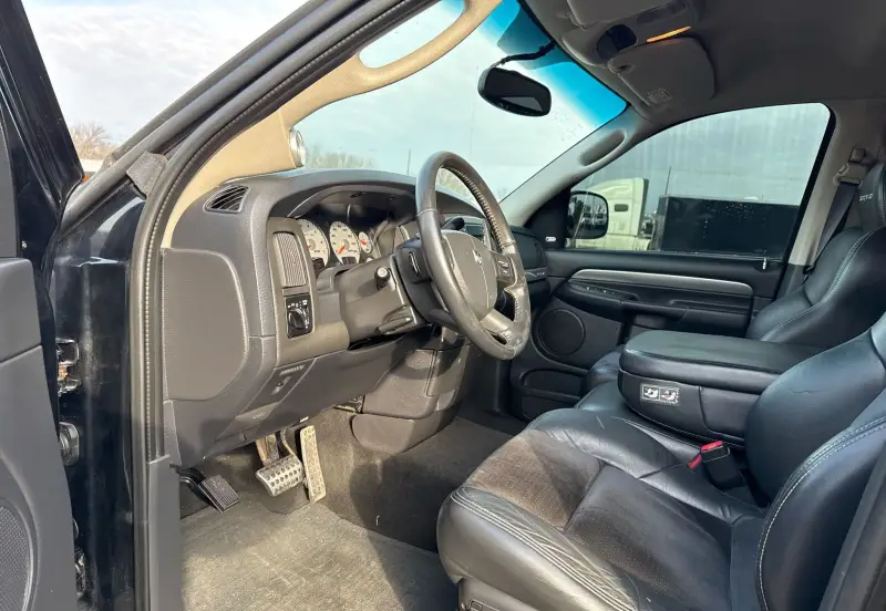 2005 Dodge Ram 1500 photo 14