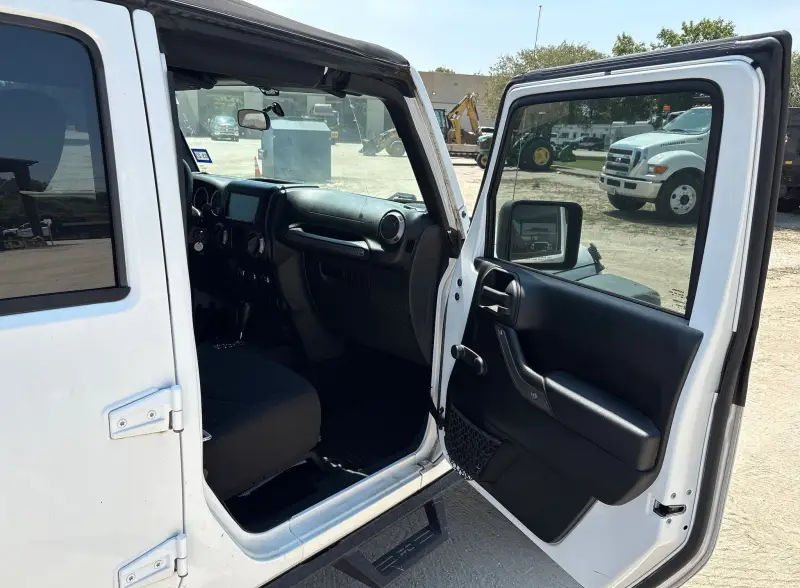 2017 Jeep Wrangler photo 27