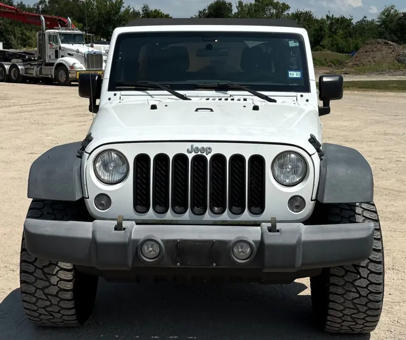 2017 Jeep Wrangler photo 2
