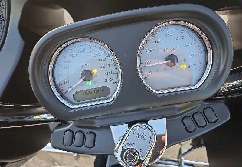 2023 Harley-Davidson Road Glide photo 21