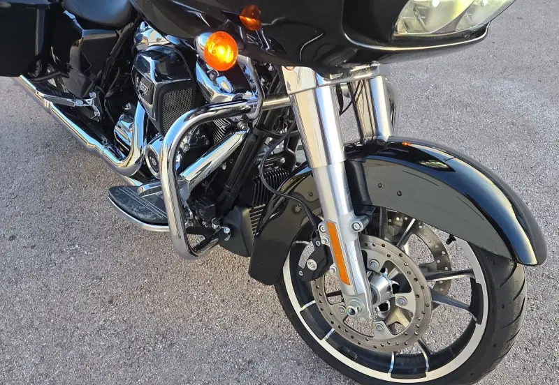 2023 Harley-Davidson Road Glide photo 10