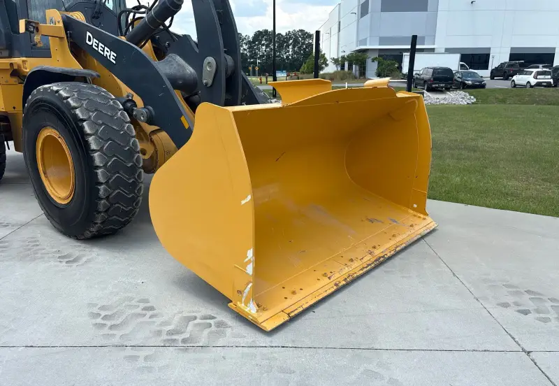 2023 John Deere 624P photo 28