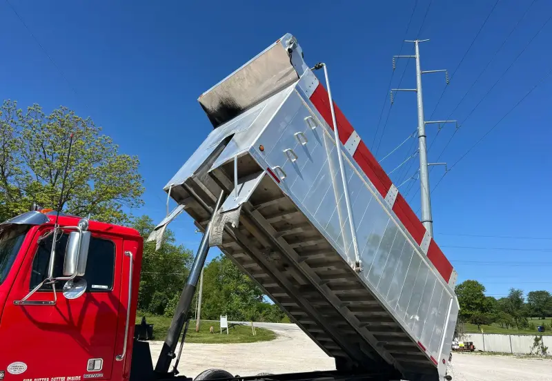 2020 Western Star 4700SF photo 19