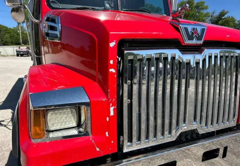 2020 Western Star 4700SF photo 11