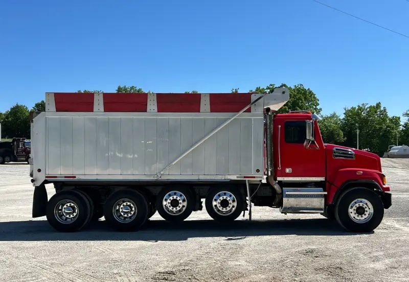 2020 Western Star 4700SF photo 4
